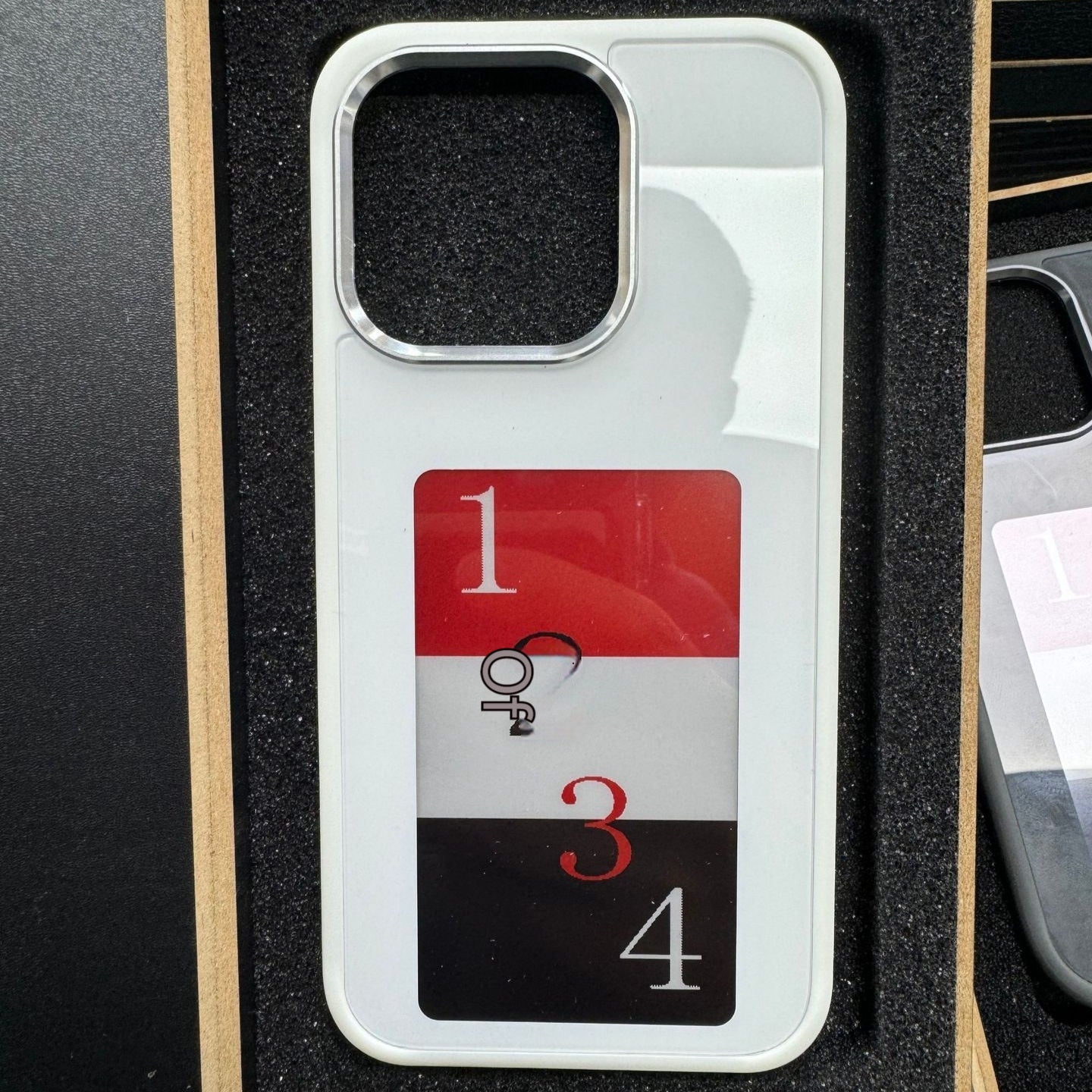 Funda para teléfono con pantalla de tinta electrónica, proyección ilimitada, personalizada, sin batería.