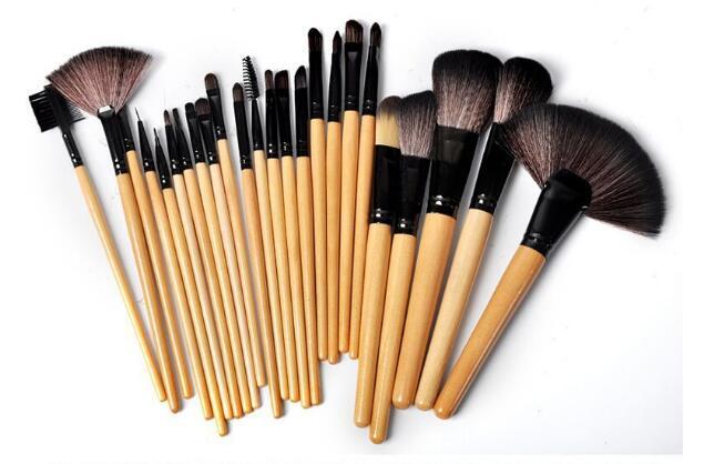 Bolsa de regalo con 24 juegos de brochas de maquillaje profesionales, brochas para cejas, polvos, base, sombras, pinceles y herramientas de maquillaje.