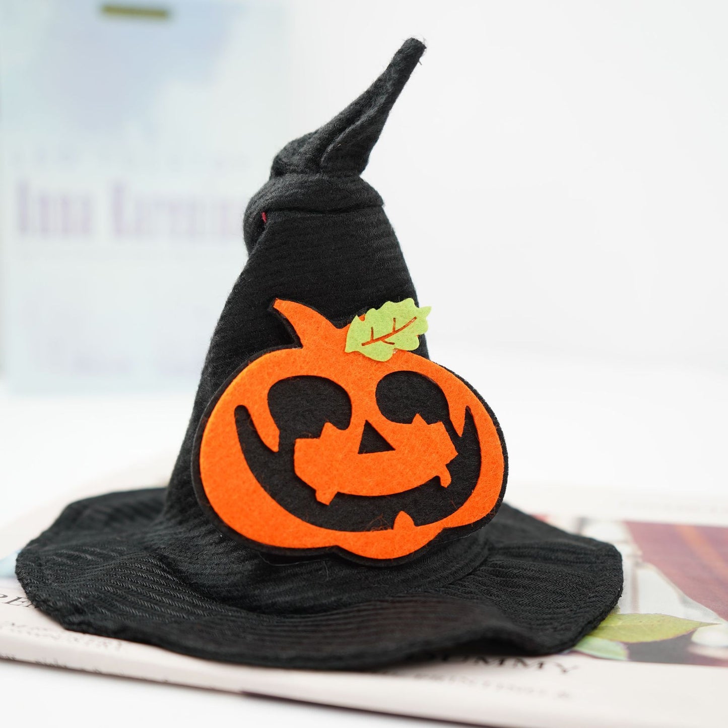 Transfórmate en un sombrero mágico y creativo para Halloween.