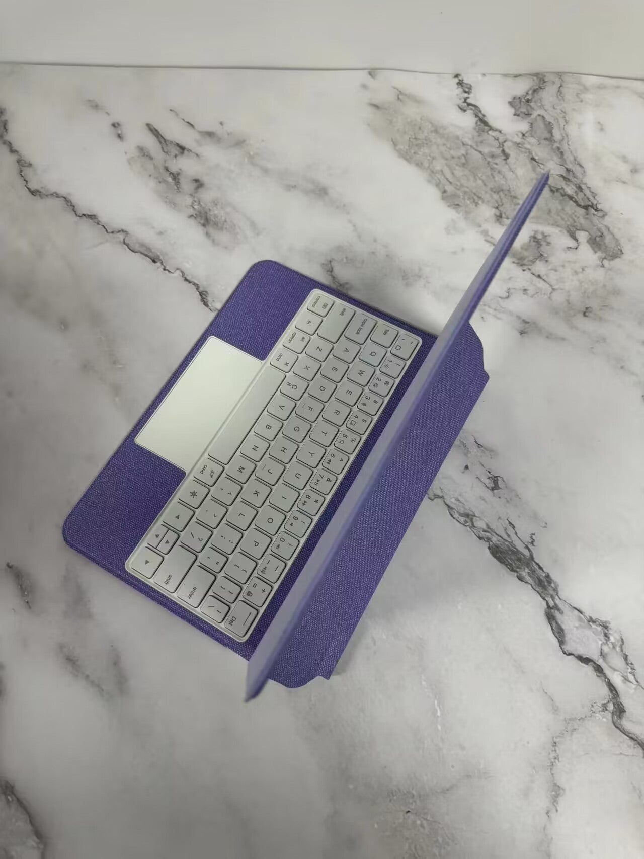 Teclado Bluetooth Tablet Suspensión Magnética Integrada
