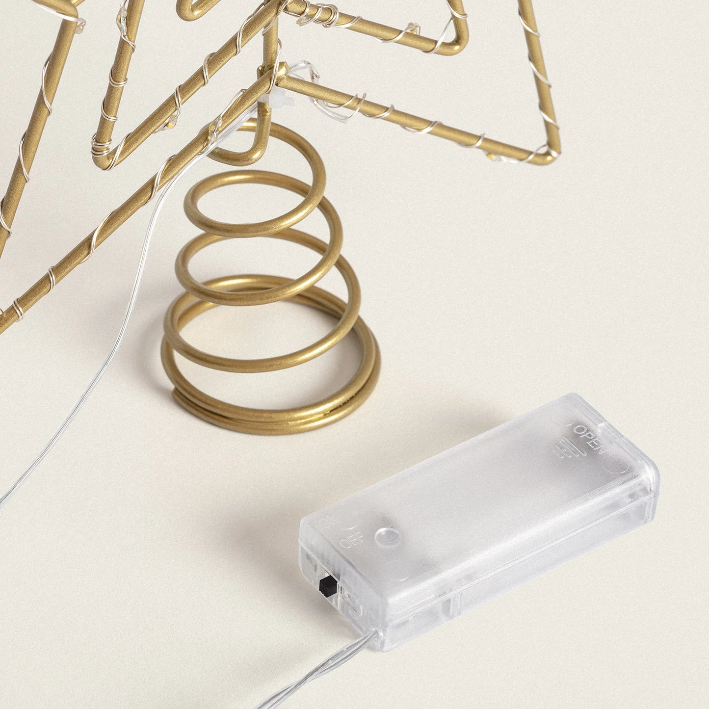 Estrella led Ledkia para árbol de navidad de metal con batería jaione dorado